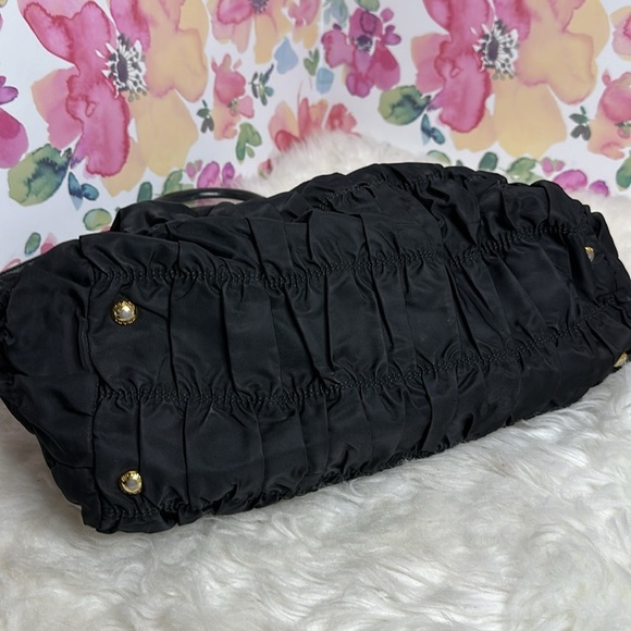 💯Authentic Prada Black Nylon Tessuto Gaufre Tote🍀 - Picture 10 of 17